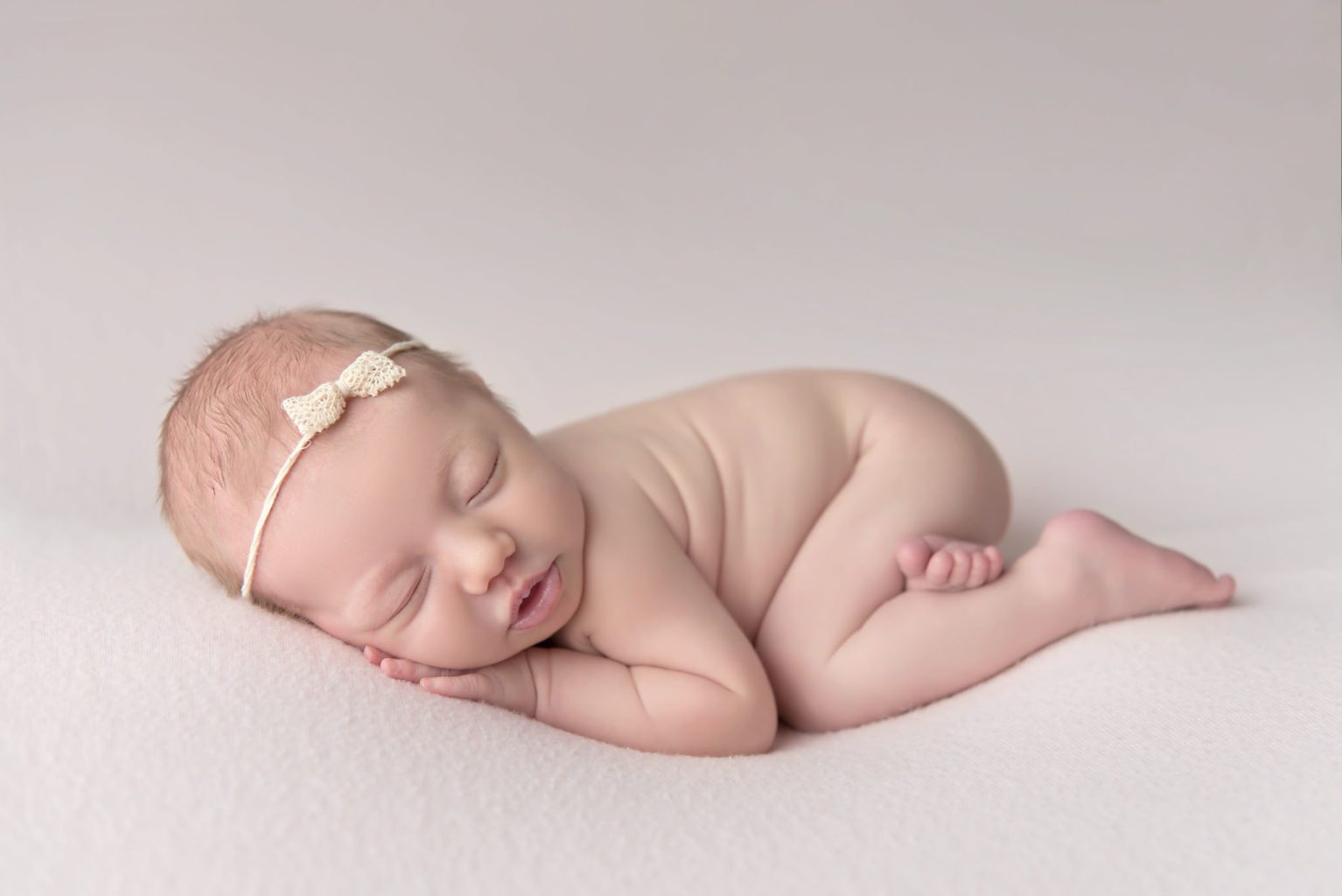 Dallas_Newborn_Session_Baby_Girl_Steel_Magnolias