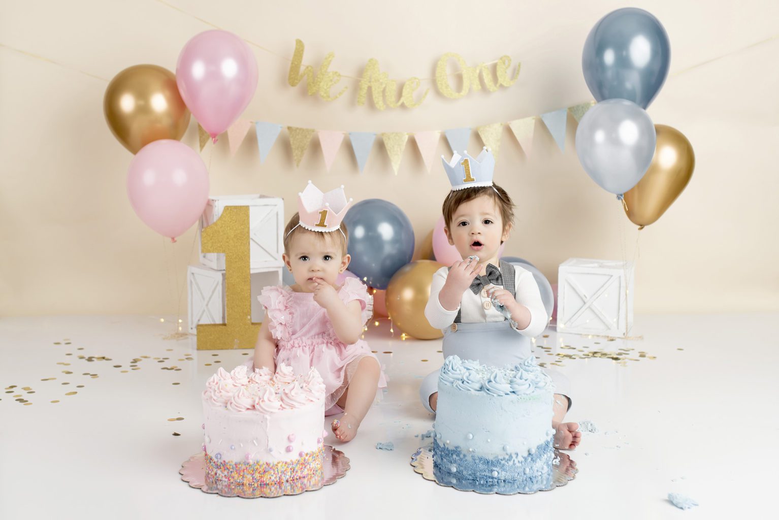 Cake-smash-session-first-birthday-milestone-boy-girl-twins-pink-boy-dallas-lewisville-flower-mound-milestone-photographer- (1)